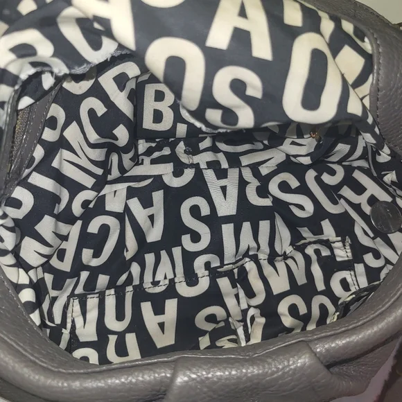 Marc By Marc Jacobs Gray Leather Shoulder Bag with Slouchy Design - Picture 6 of 16